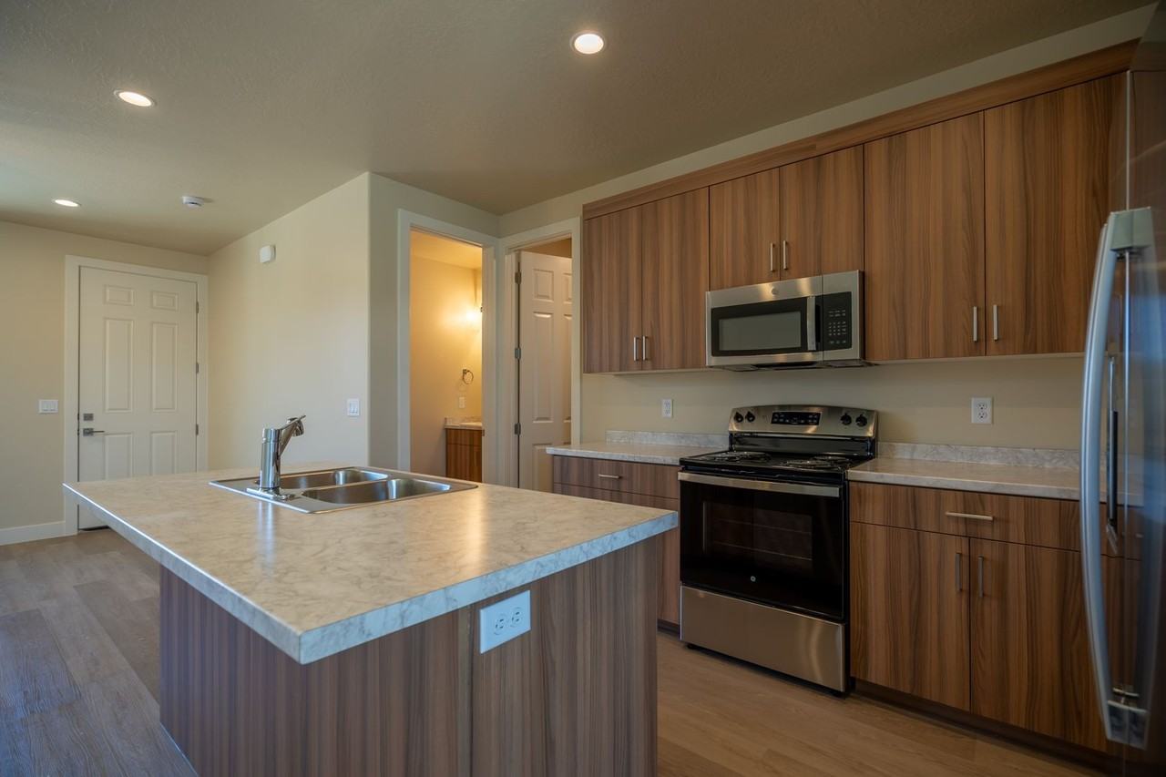 850 E 600 S #16 - Photo 7 of 29