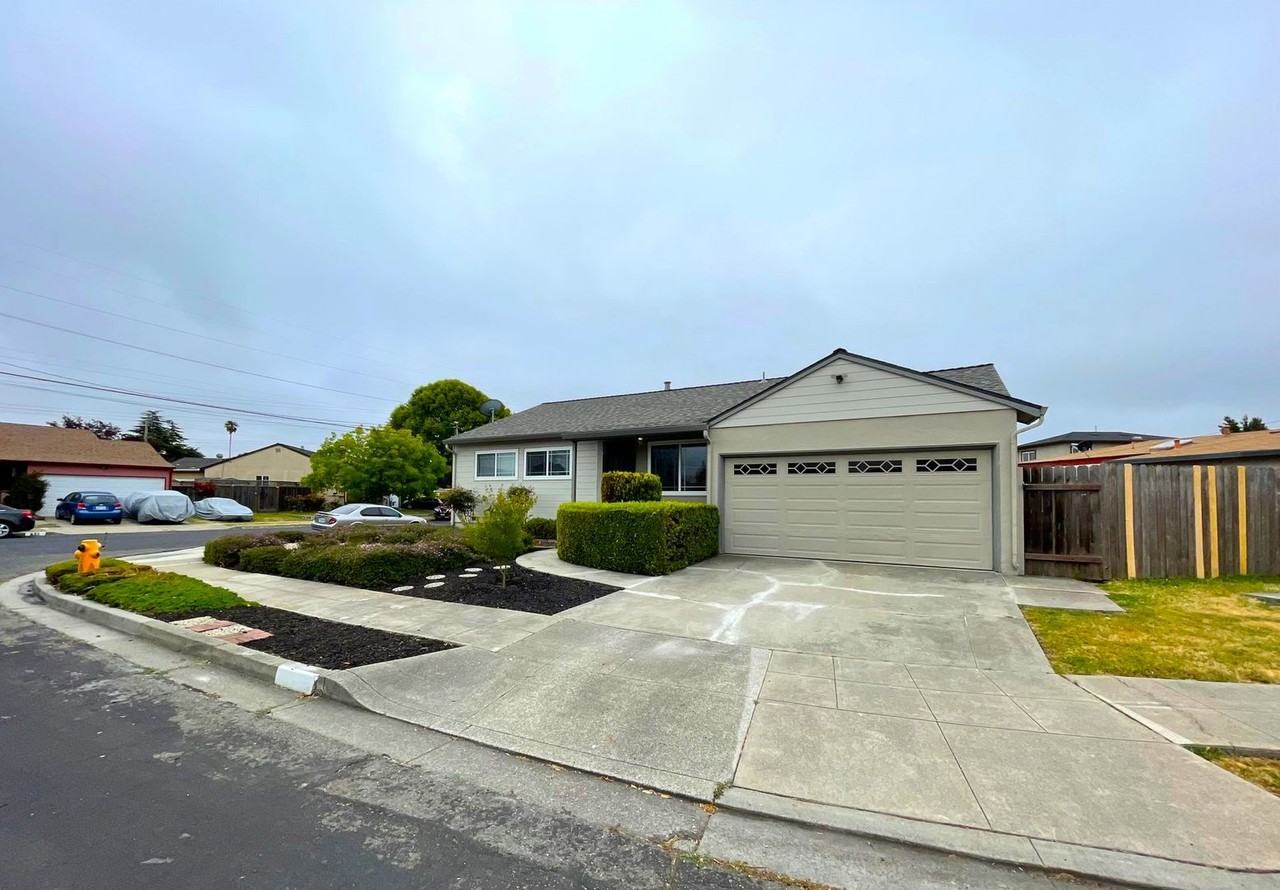 812 Adeline St - Photo 2 of 17