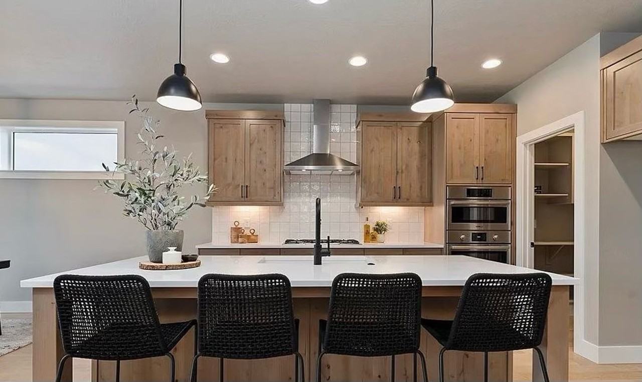 11706 W Lilium St - Photo 2 of 25