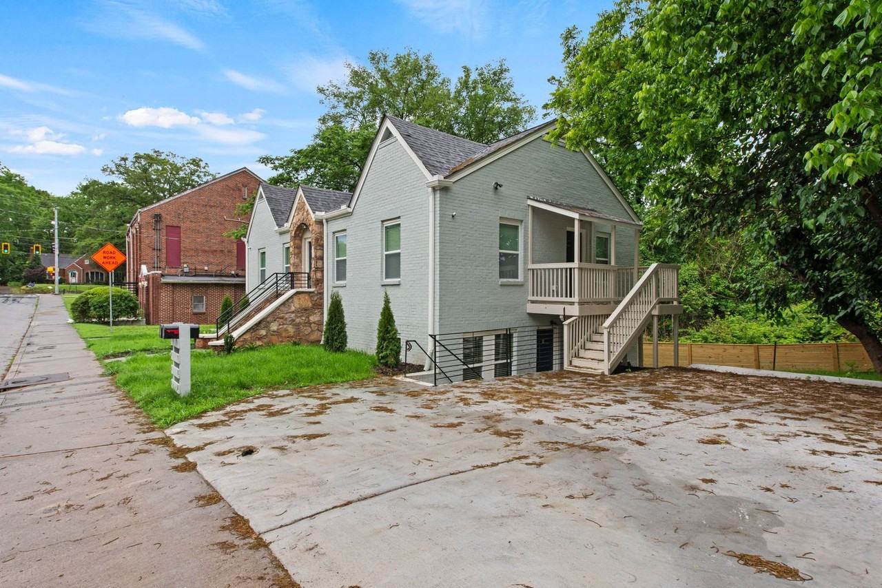 636 Francis Pl Nw - Photo 3 of 26