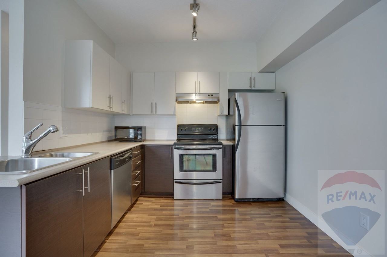 5962 Kings Road #101 - Photo 3 of 19
