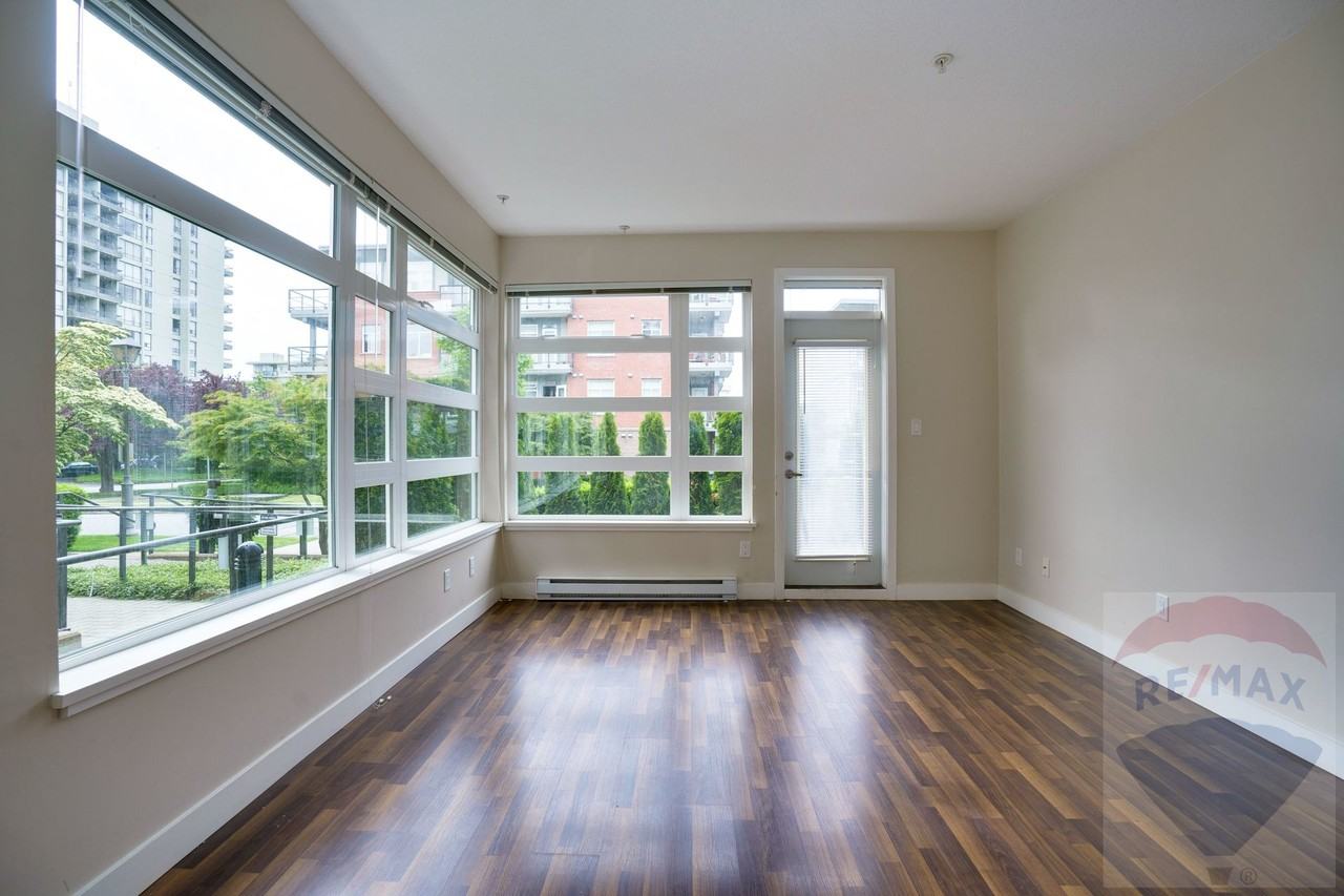 5962 Kings Road #101 - Photo 7 of 19