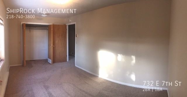 732 E 7th St - Photo 3 of 9