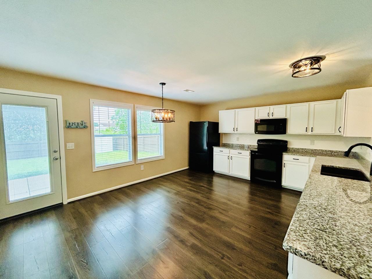 5768 Buchanan Ave Sw #NA - Photo 3 of 19