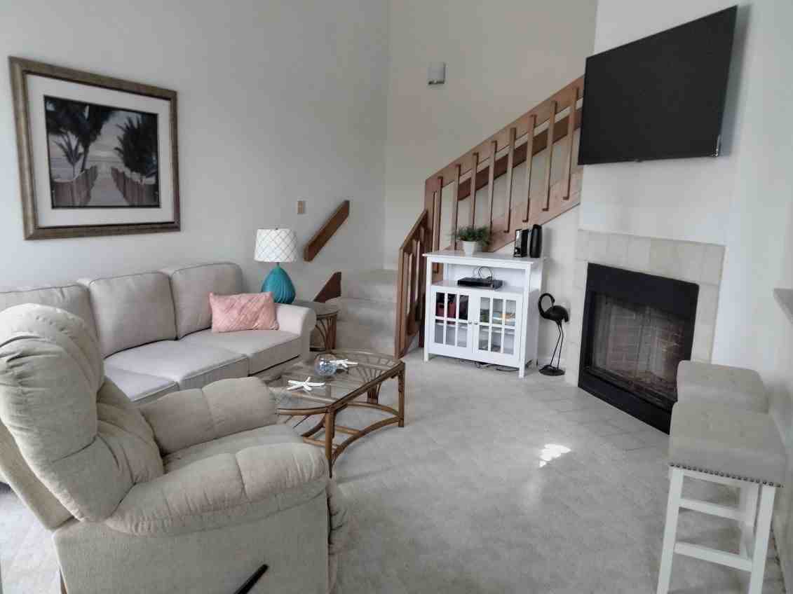 4244 Sun Village Ct #1 - Photo 4 of 39