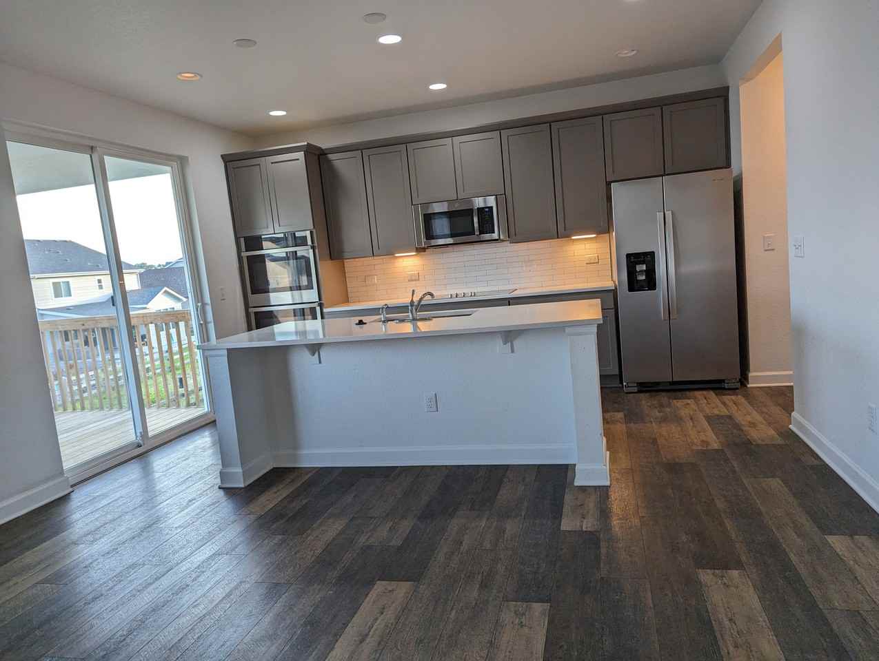 1055 Rubinette Ln #NA - Photo 3 of 32