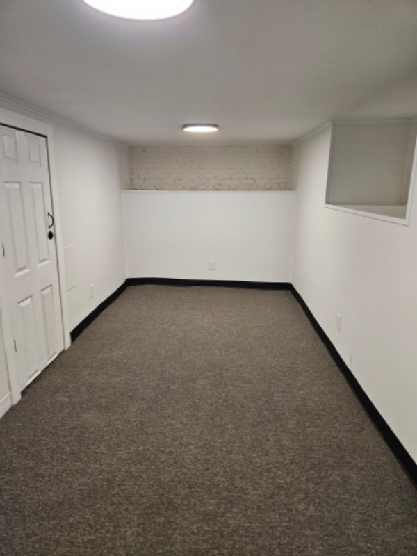 1971 Smith St #1A - Photo 5 of 8