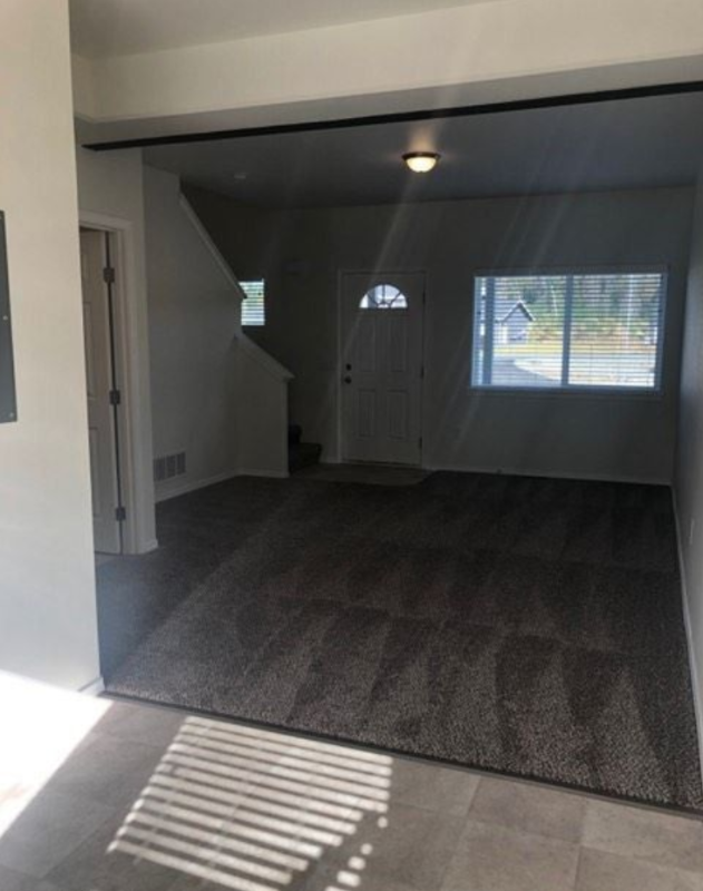 1735 N Nina Cir - Photo 2 of 7