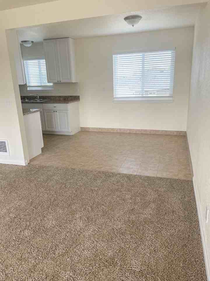 Maple Street: 310 - Photo 3 of 9