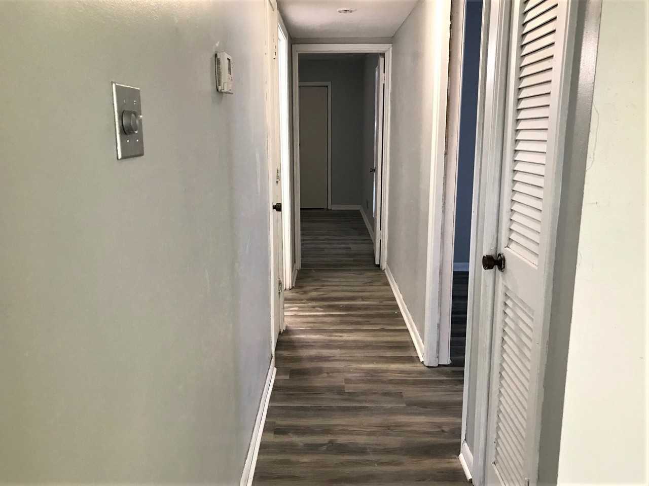 4330 Kirkman St. - Photo 4 of 7