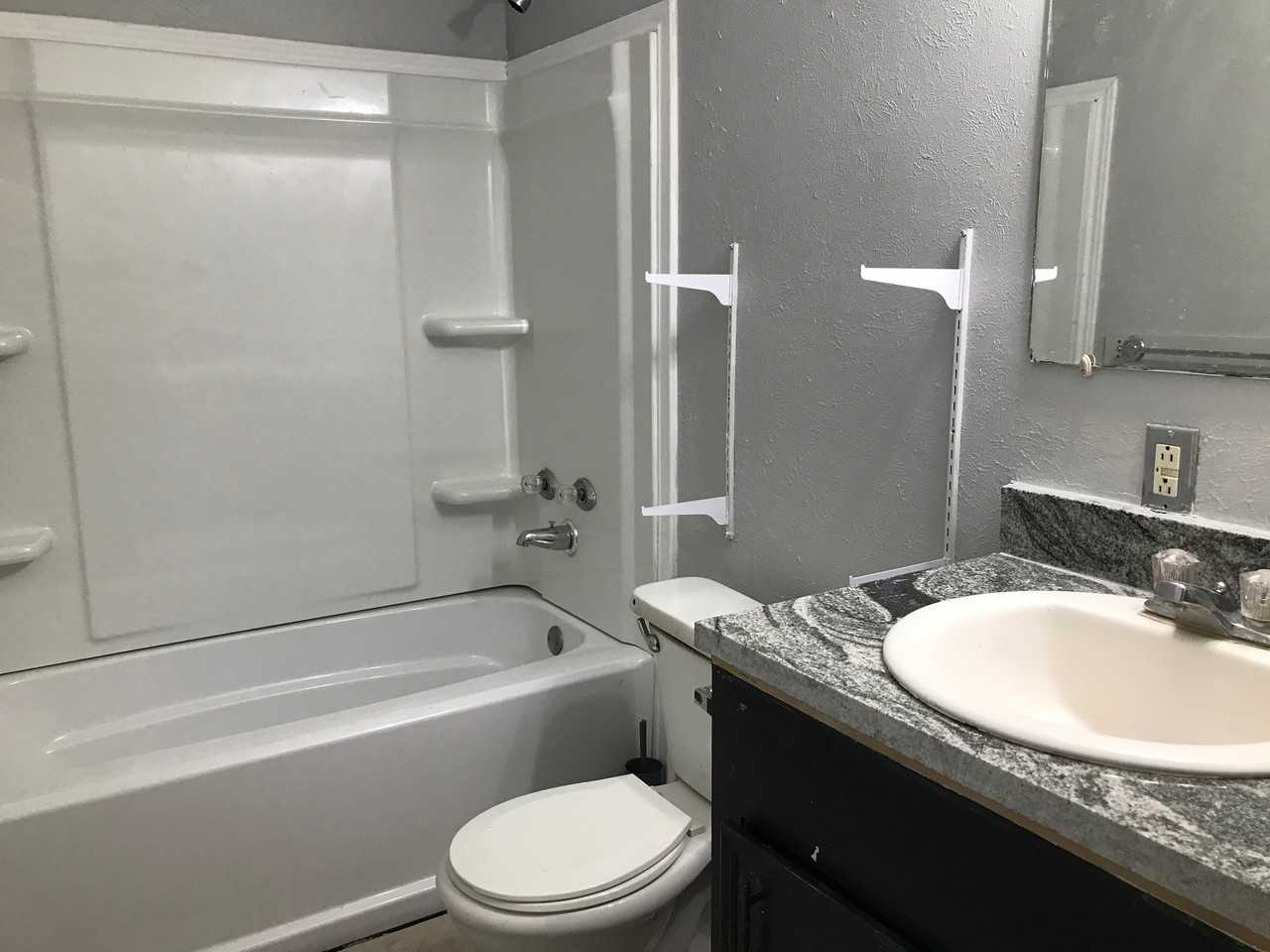 4330 Kirkman St. - Photo 5 of 7