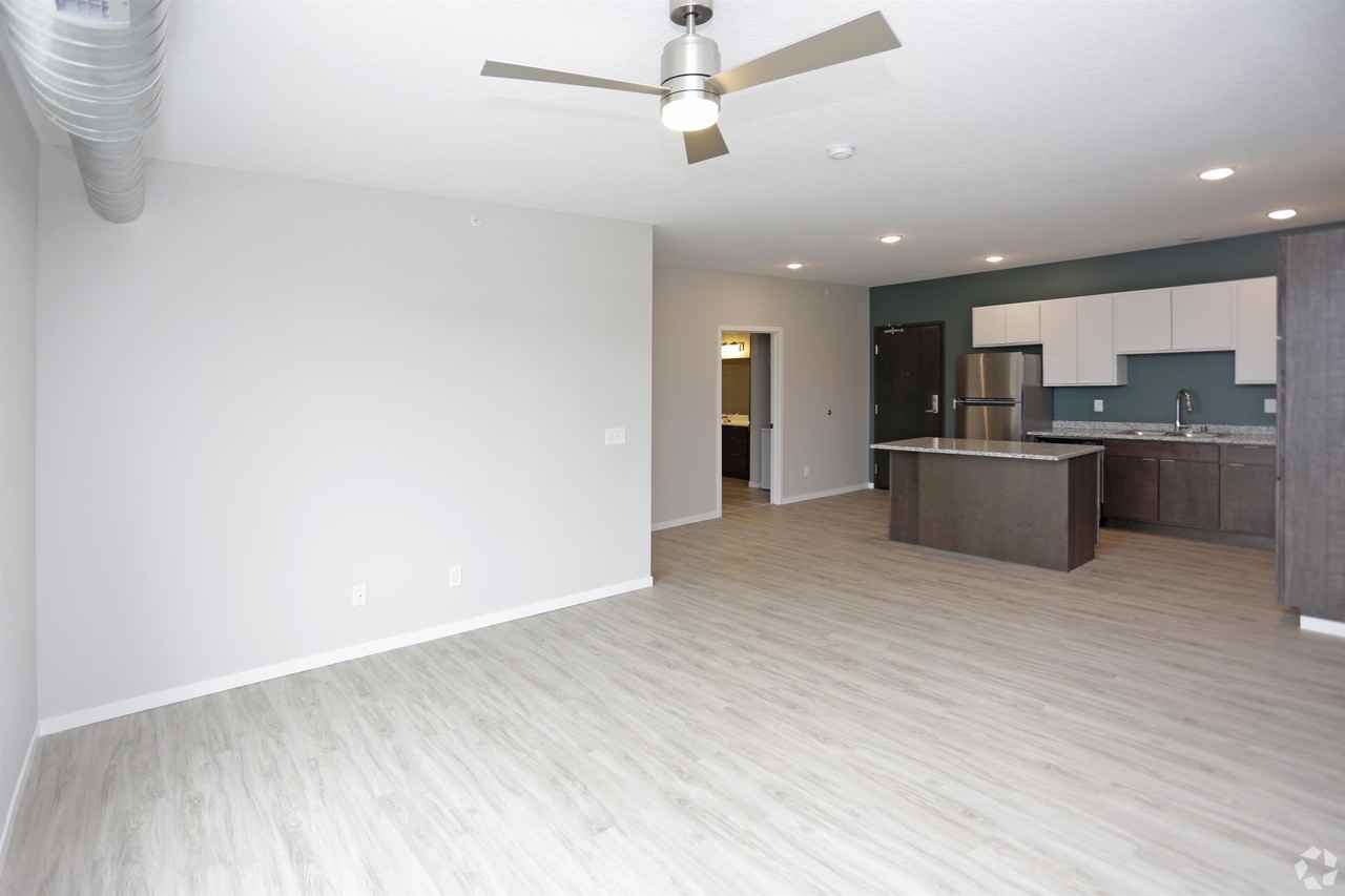 Uptown Apartments - Photo 7 of 37