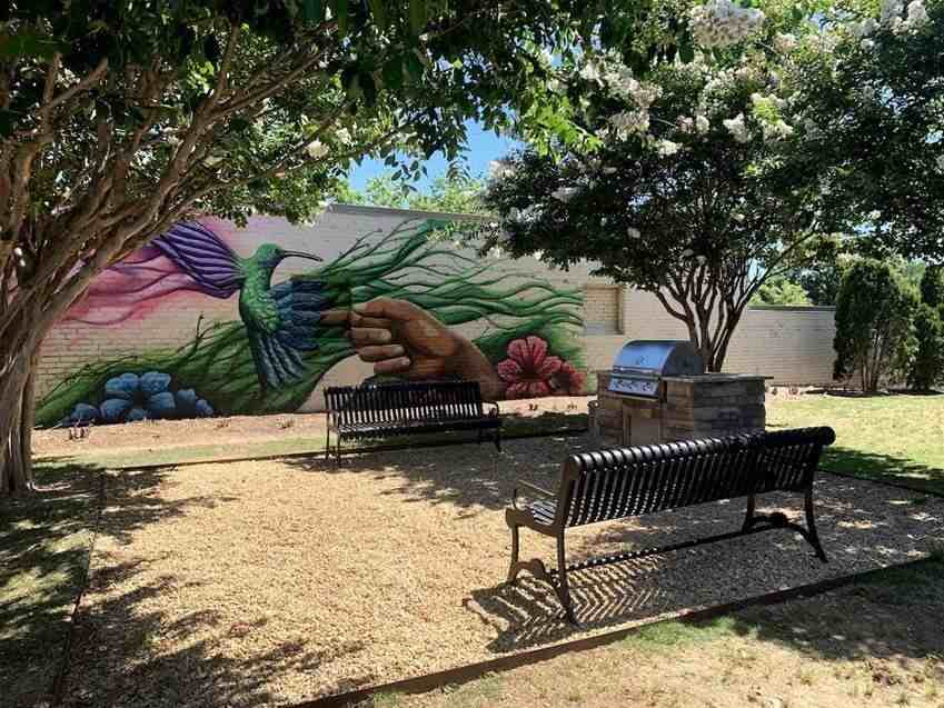 Murals - Photo 4 of 5