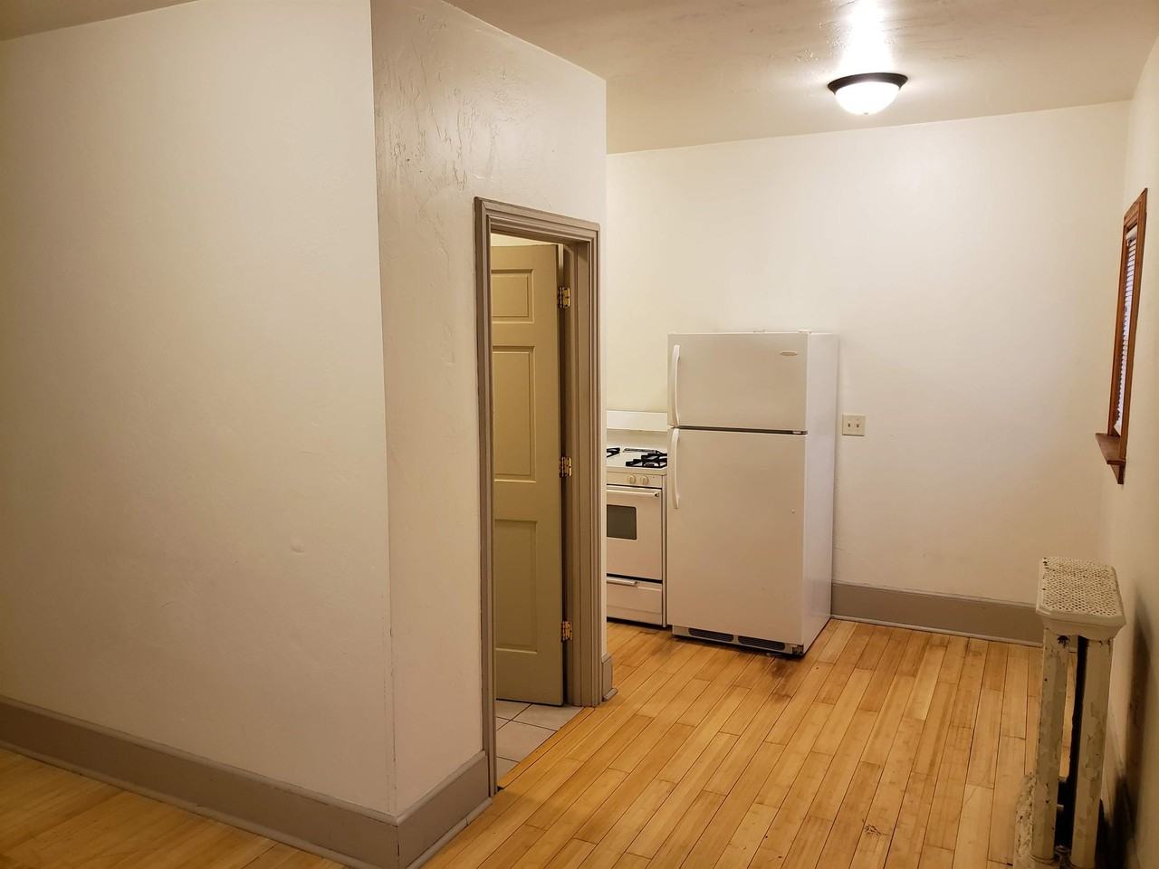 524 Jefferson Street - Photo 3 of 5