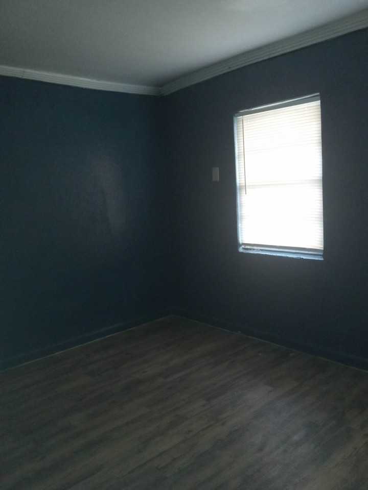 Texas Ave - Photo 4 of 6