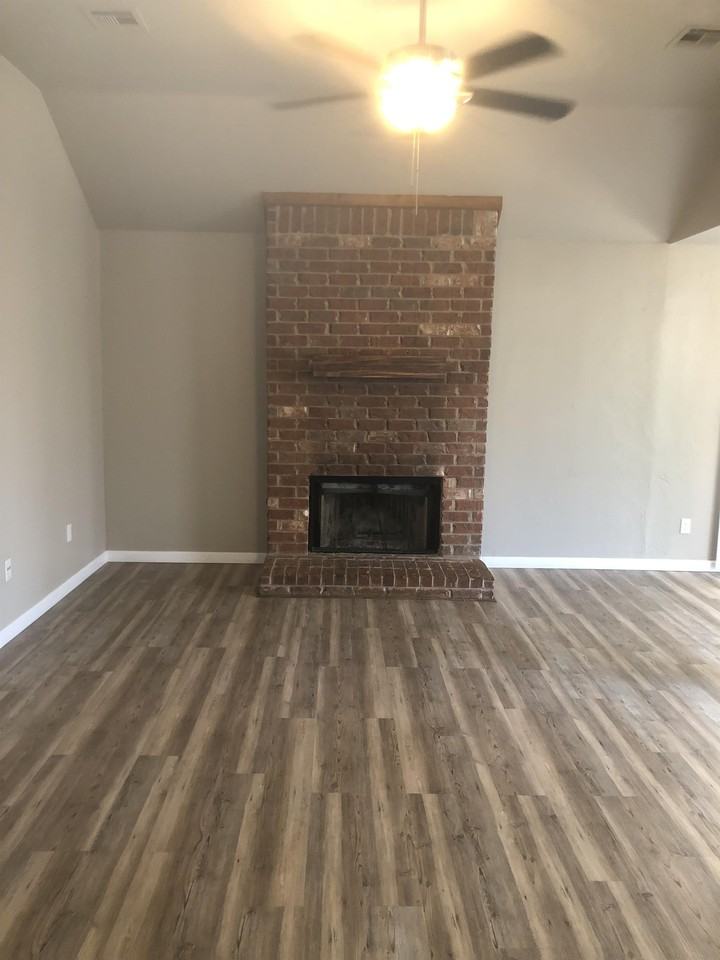 12401 Sw 11th St #1 - Photo 3 of 26