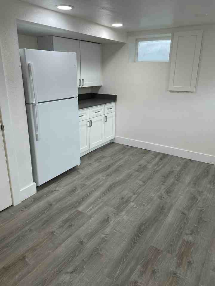 15914 84th Avenue Northeast, Unit C - Photo 4 of 16