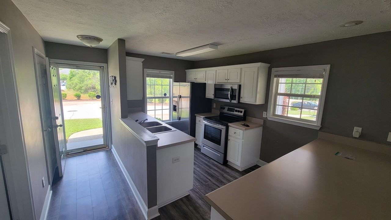 148 Karlie Ct #1 - Photo 3 of 7