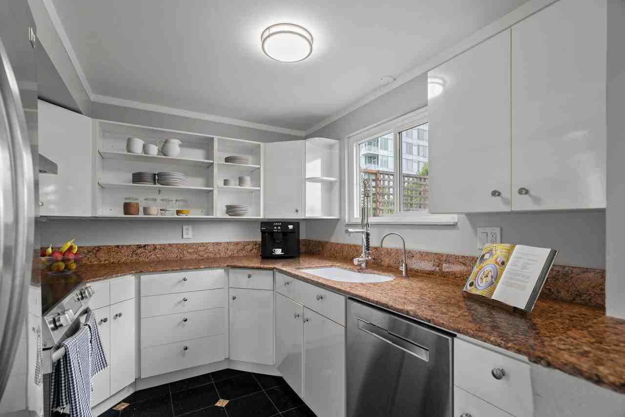 1200 Boylston Ave #900 - Photo 4 of 22