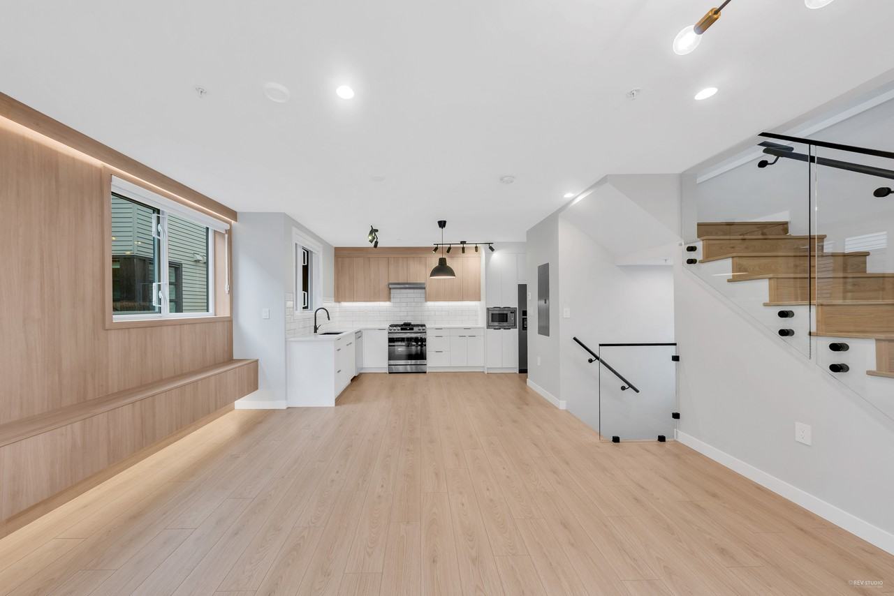 2471 East 40th Avenue ##1 - Photo 3 of 19