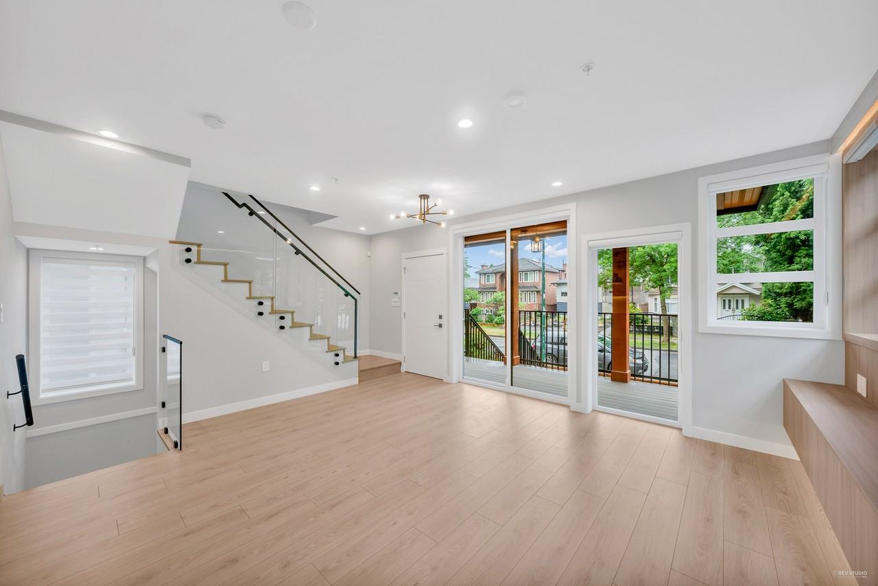 2471 East 40th Avenue ##1 - Photo 5 of 19