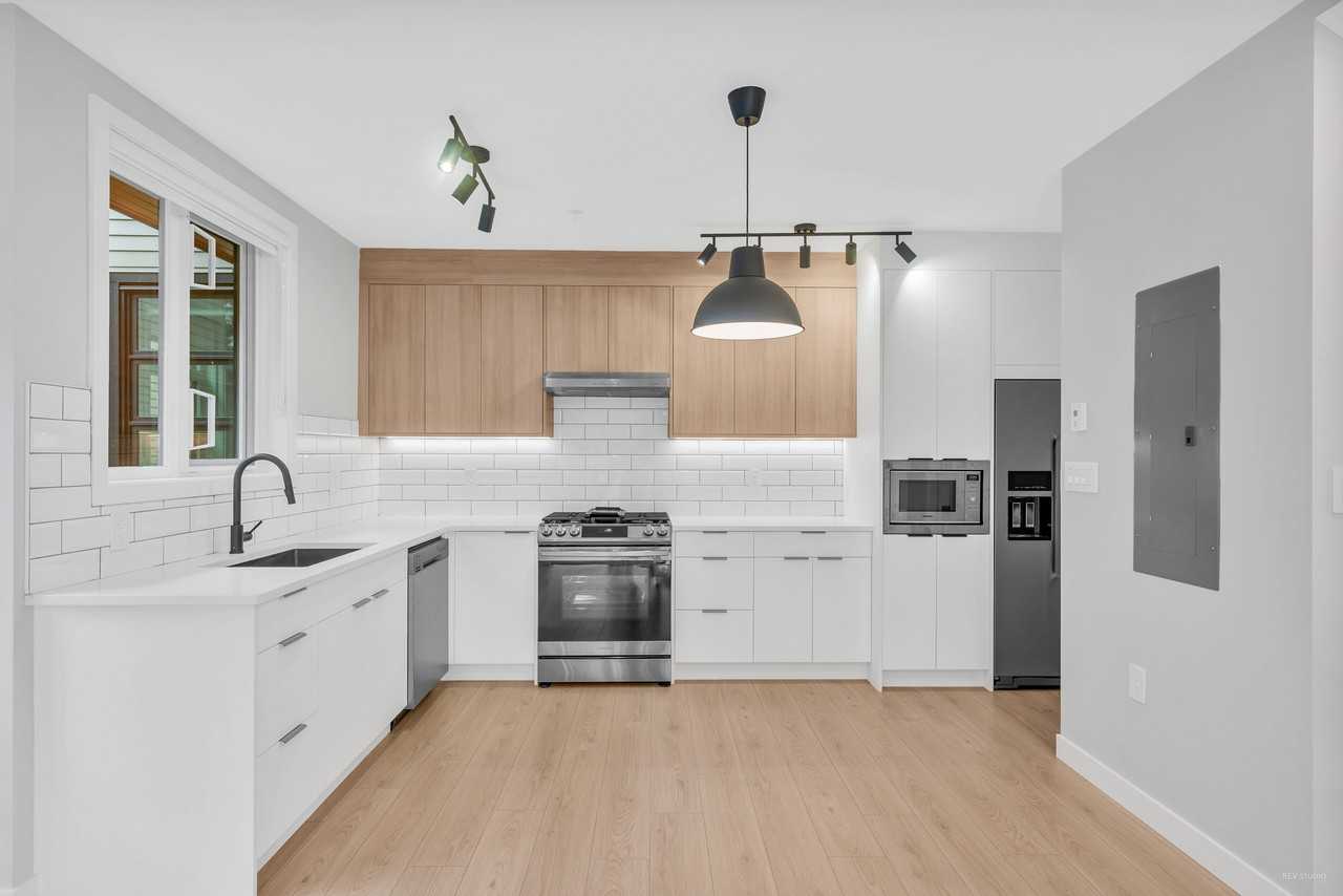 2471 East 40th Avenue ##1 - Photo 7 of 19