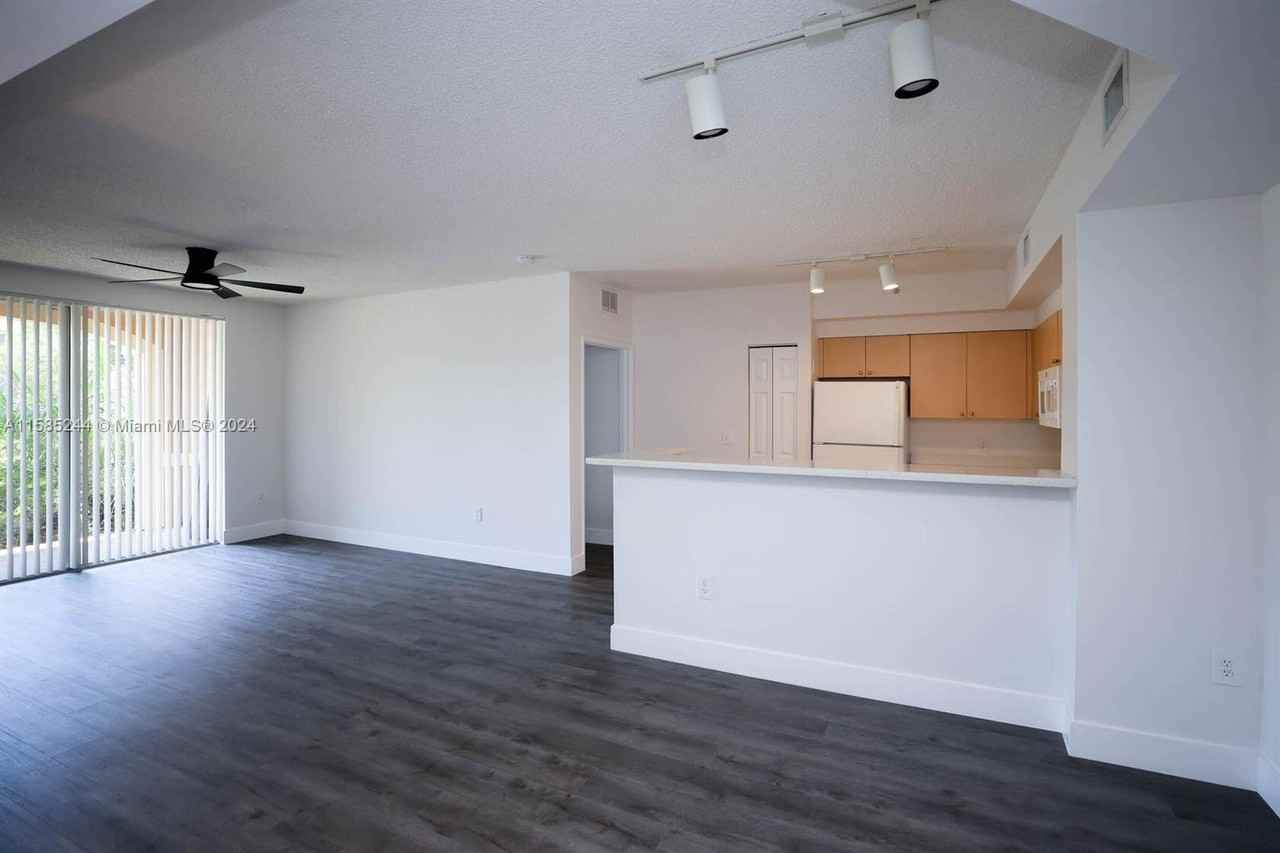 Apartments for Rent in Kings Point, Tamarac, FL 25 Rentals Zumper