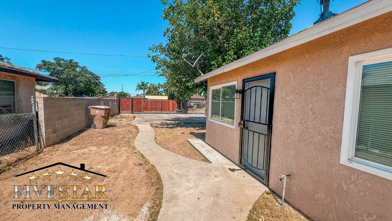 318 Northrup St #B - Photo 2 of 14