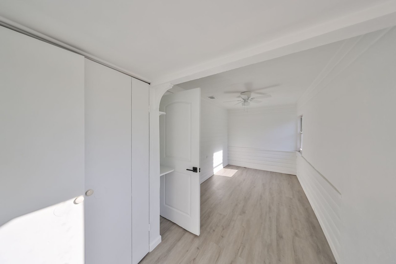1735 43rd St S - Photo 4 of 14