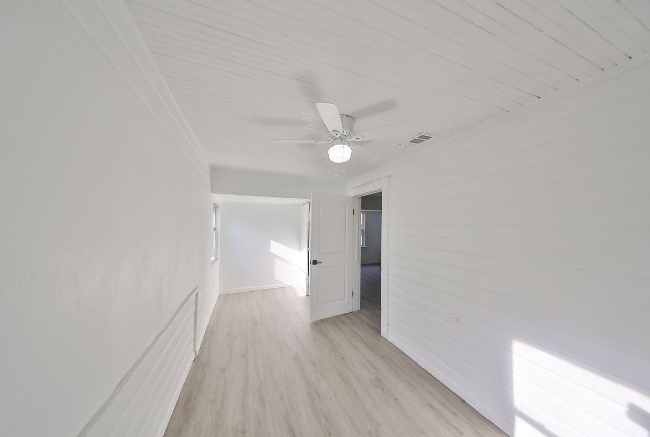 1735 43rd St S - Photo 5 of 14