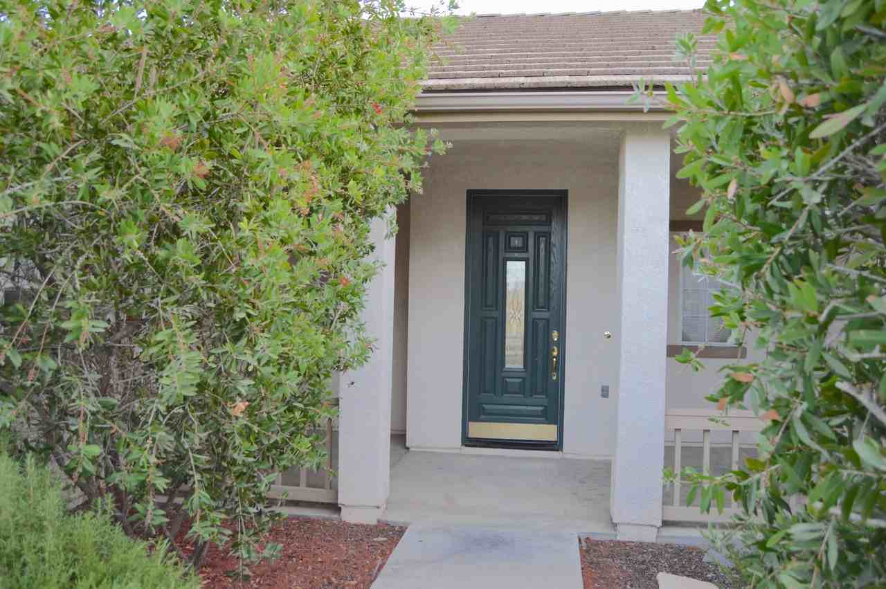 700 River Oaks Dr - Photo 3 of 39