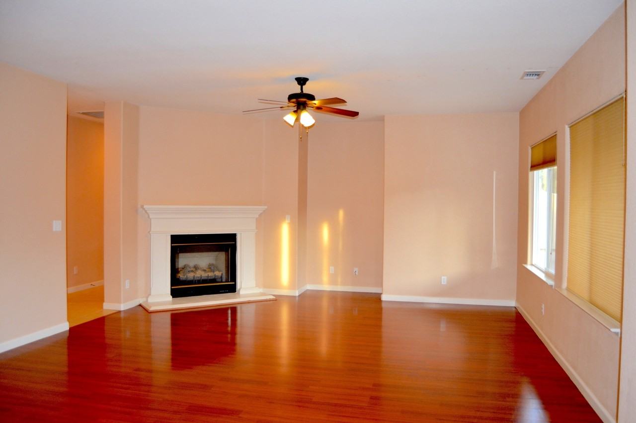 700 River Oaks Dr - Photo 4 of 39