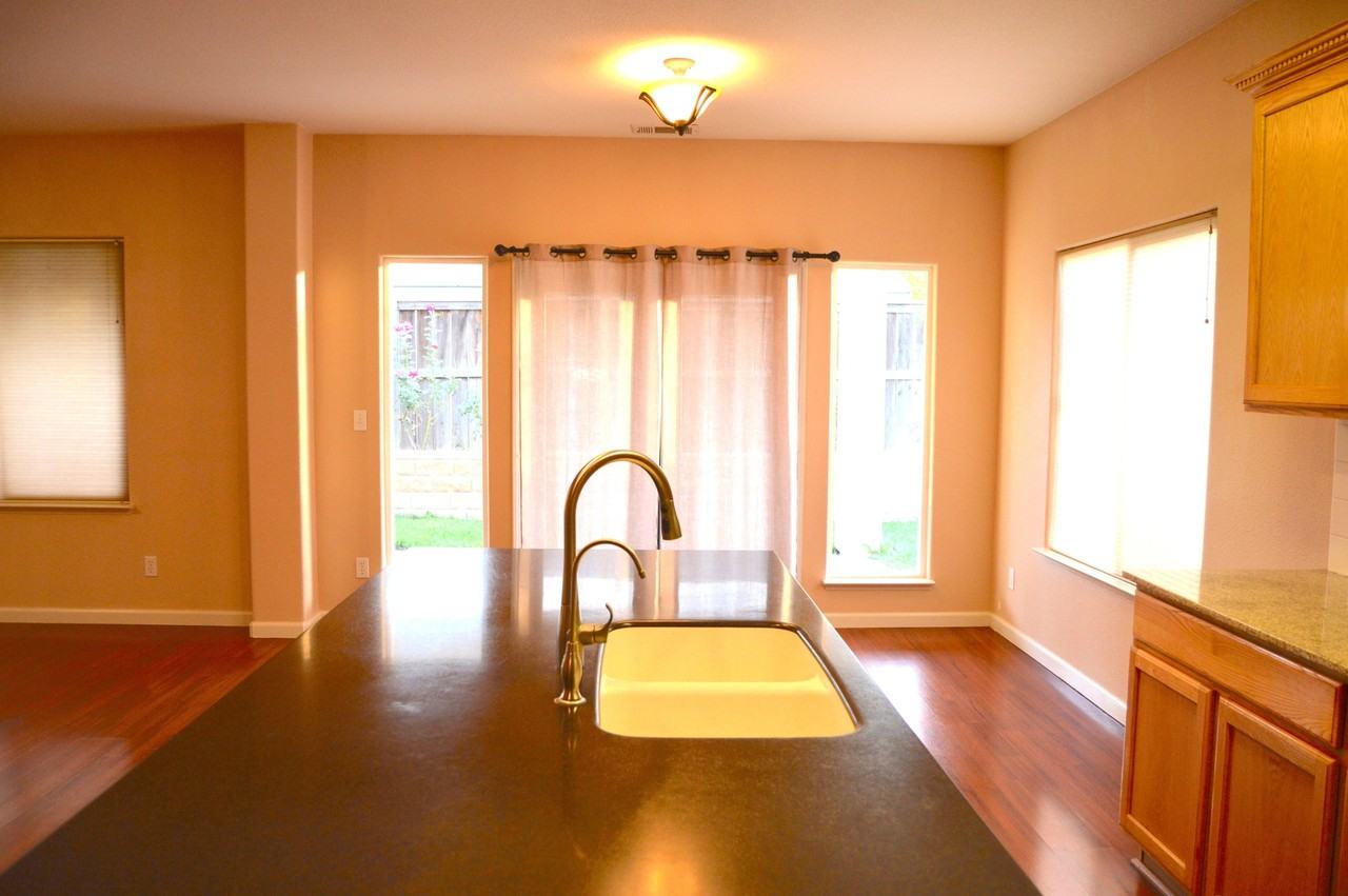 700 River Oaks Dr - Photo 6 of 39