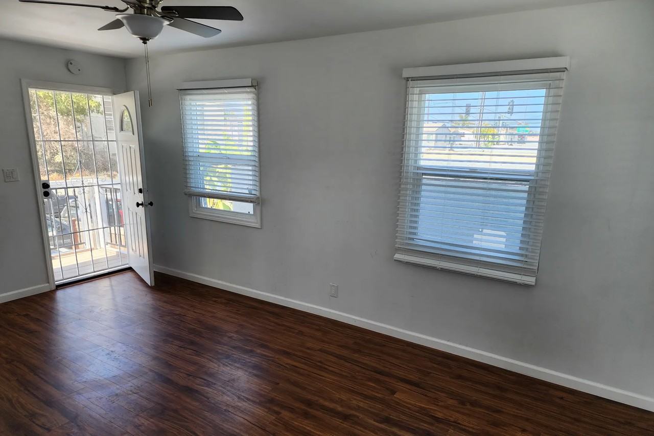 4723 Polk Ave - Photo 3 of 14