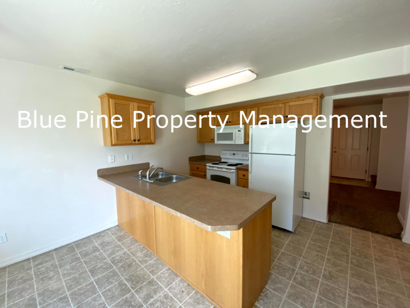 1512 N Stevens Dr #B - Photo 3 of 14