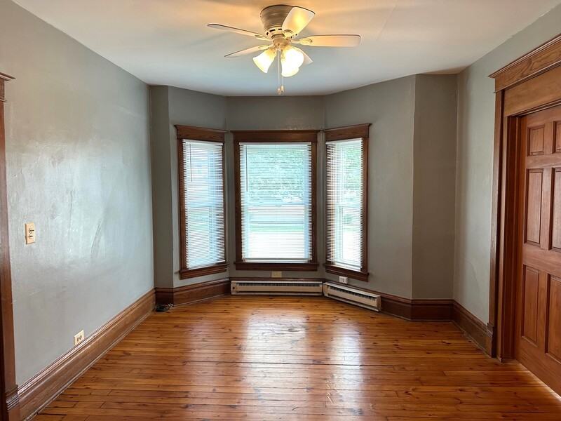 200 S Throop St #1 - Photo 2 of 19