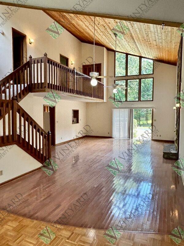 115 Nesbit Ferry Pl - Photo 4 of 33