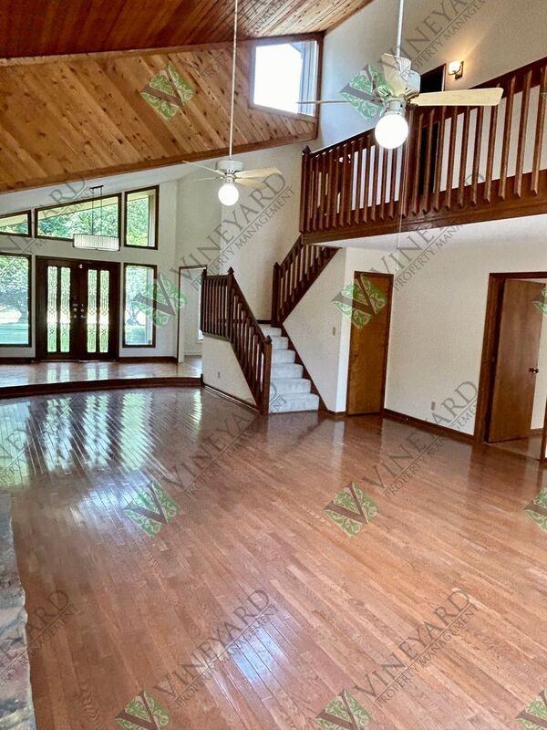 115 Nesbit Ferry Pl - Photo 5 of 33