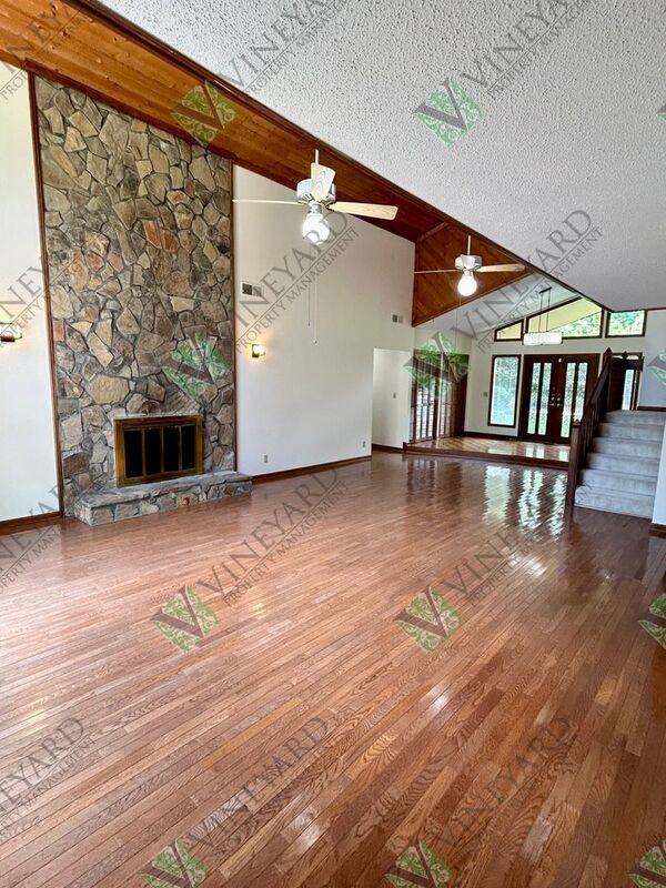 115 Nesbit Ferry Pl - Photo 6 of 33