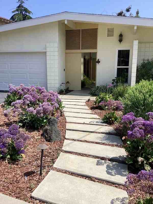 2069 Ahlin Dr - Photo 2 of 23