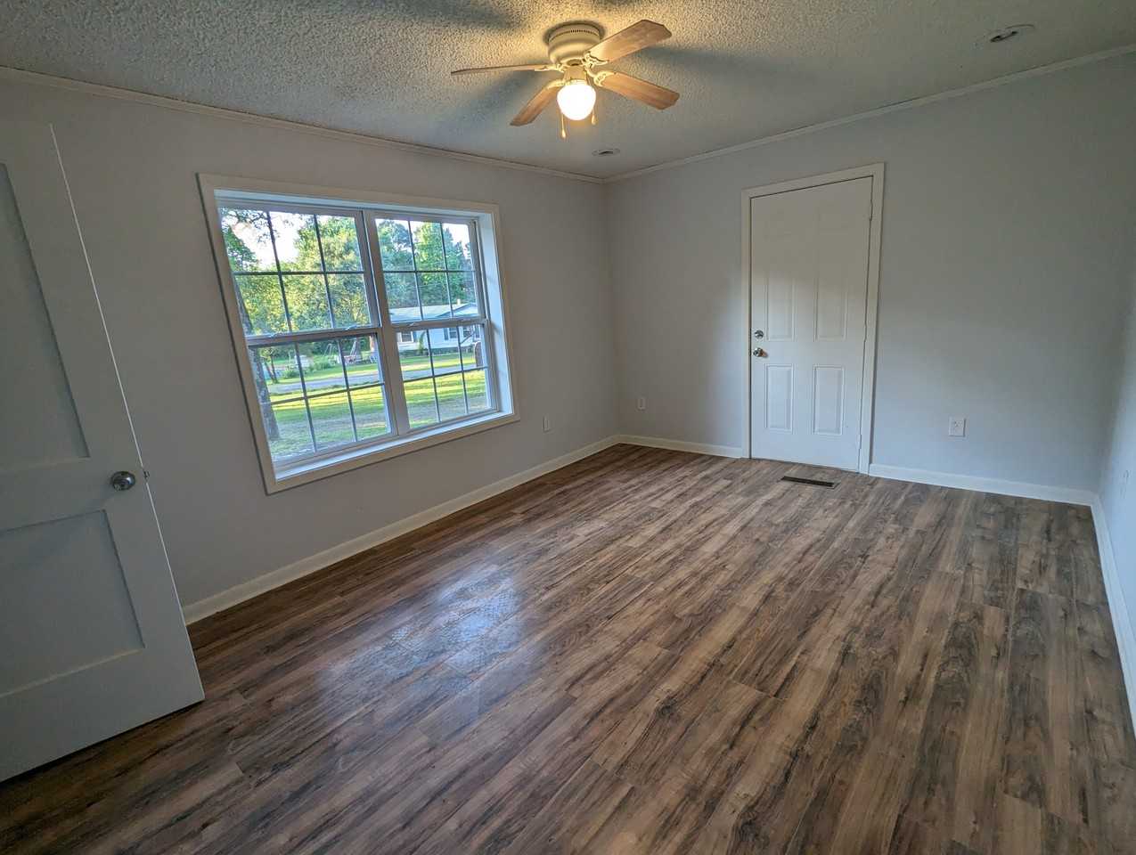 110 Jolly Ln - Photo 3 of 22