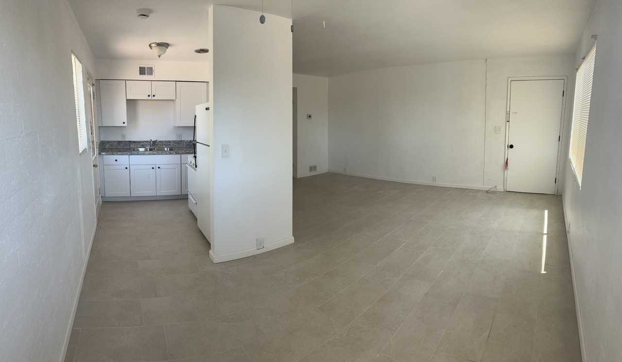 1234 N Dodge Blvd - Photo 3 of 10