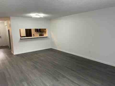 1855 Girard Blvd Ne - Photo 7 of 50