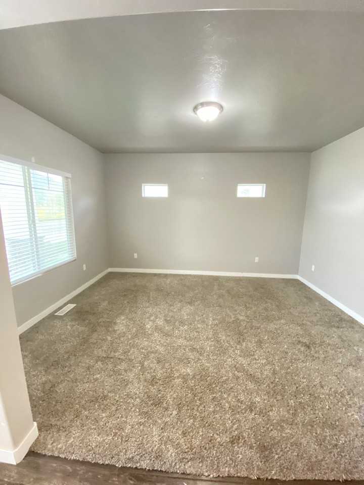 1133 E Old Fort Rd - Photo 4 of 18