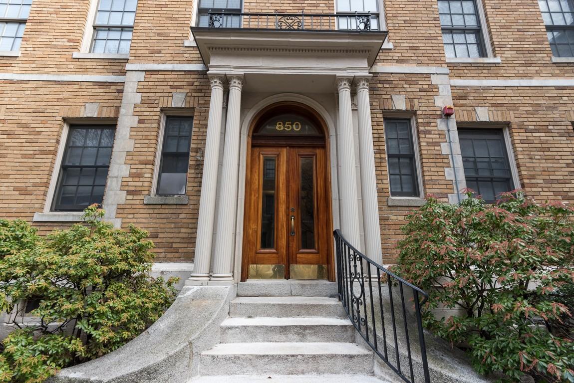 850 Massachusetts Ave #12