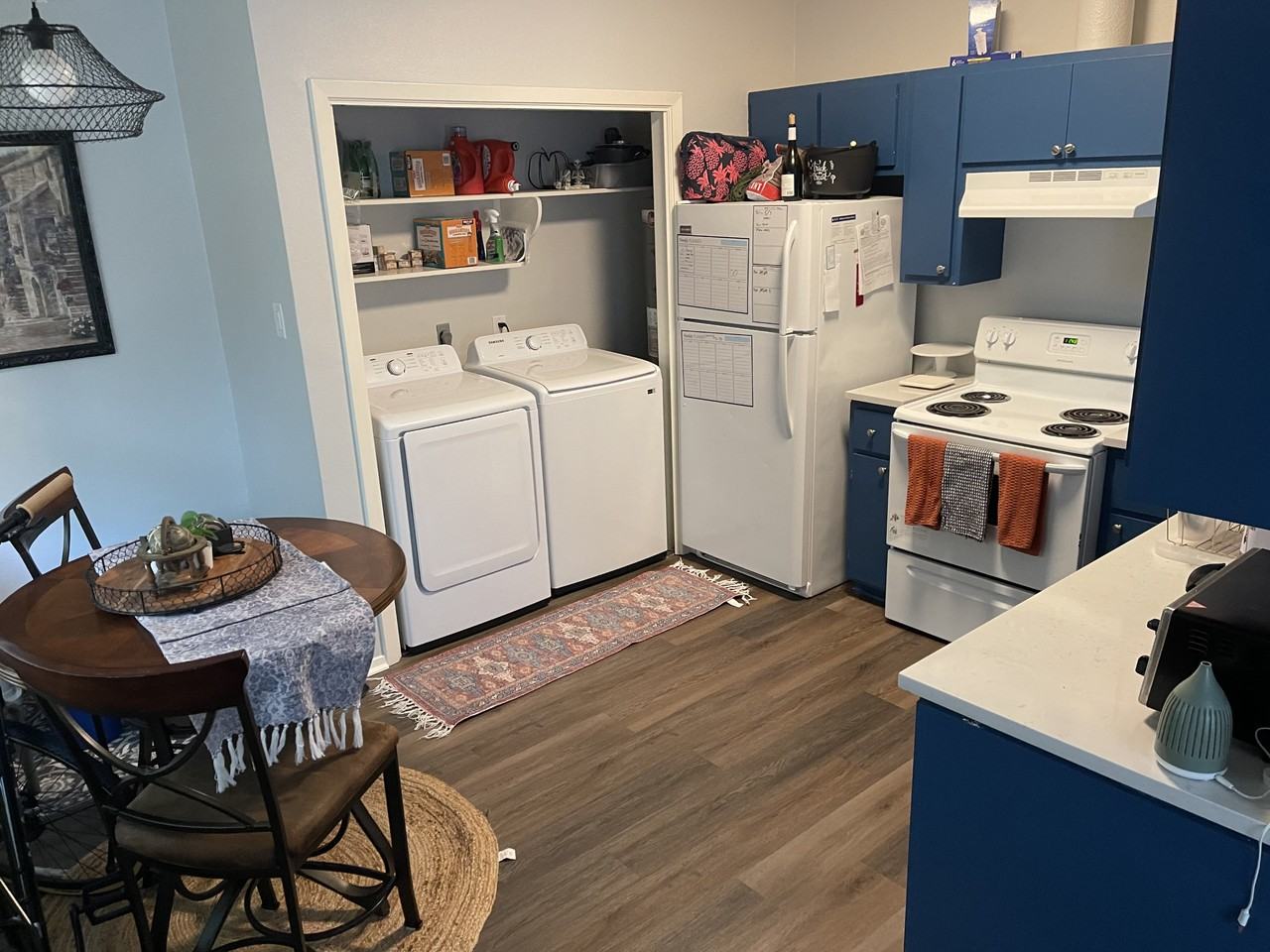 1909 Pecan St #C - Photo 2 of 10