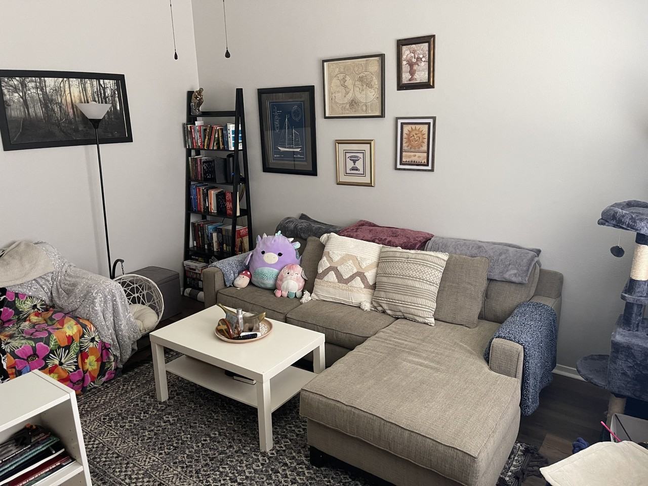 1909 Pecan St #C - Photo 4 of 10