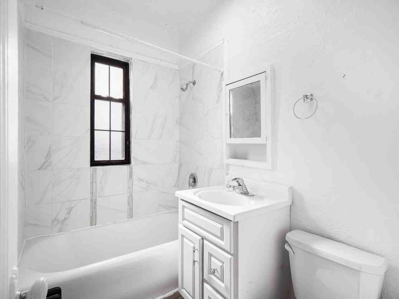 Middlehurst Apartments - Photo 6 of 22