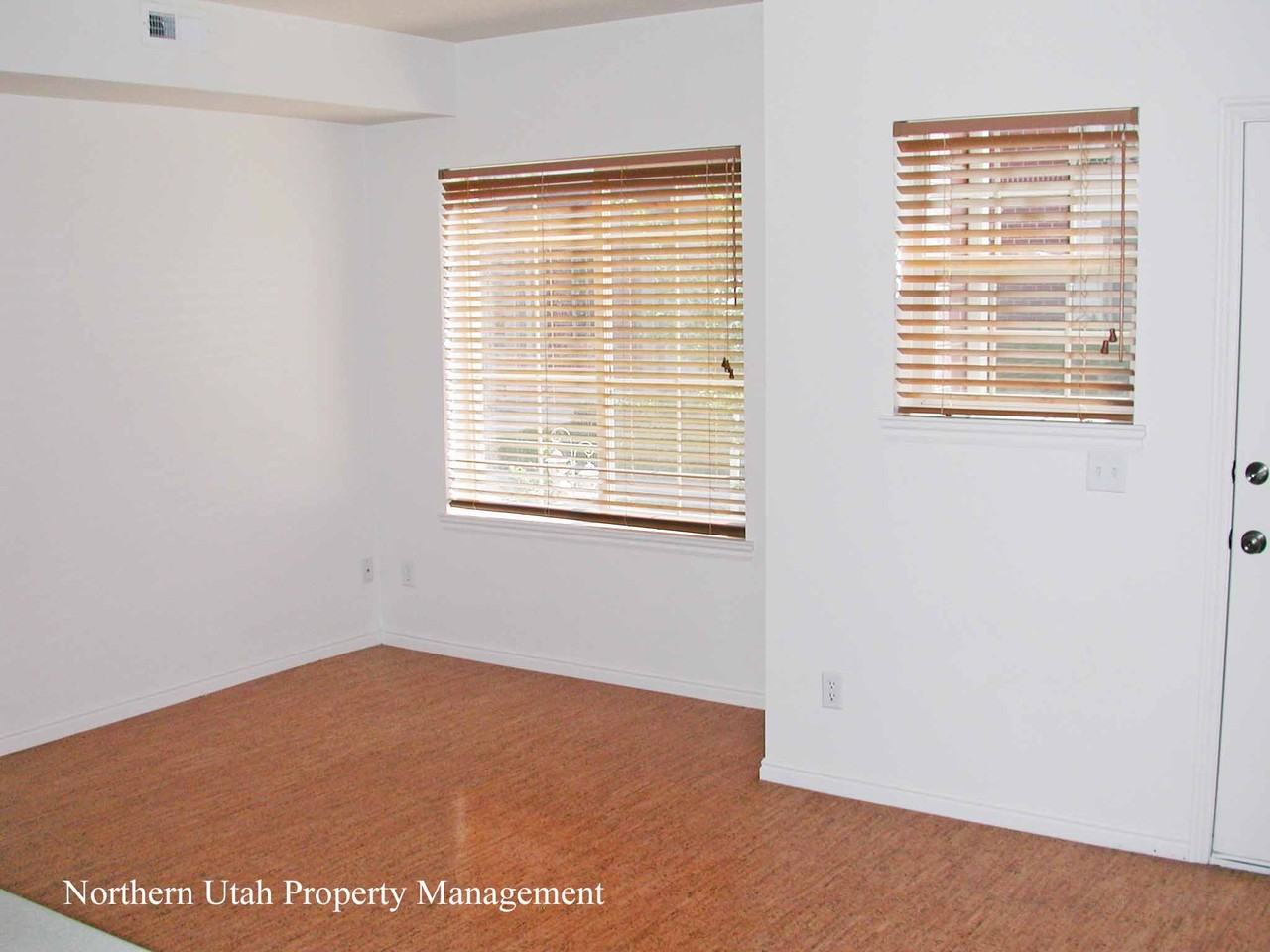 2514 S 140 E - Photo 2 of 9