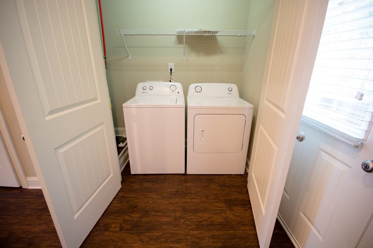 232 Epps Bridge Rd #13F - Photo 4 of 16